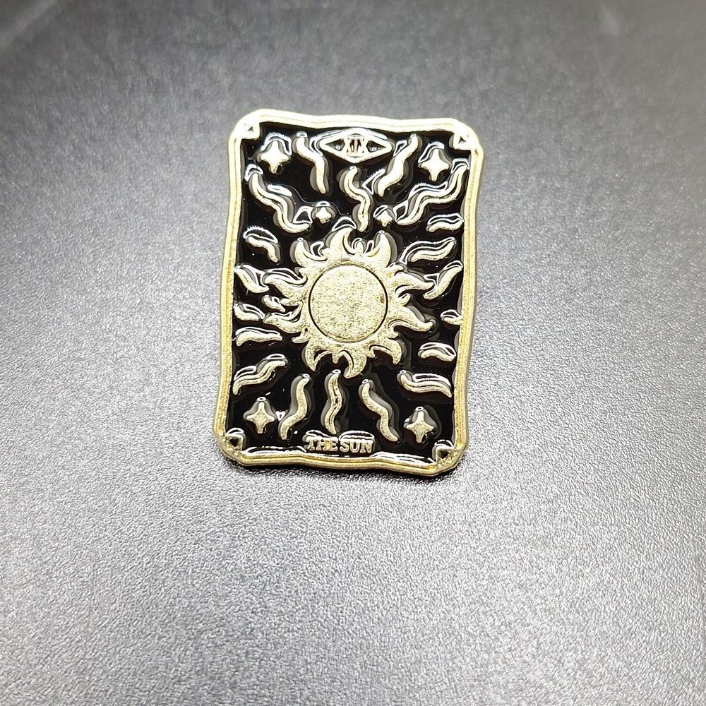 The sun tarot card pin